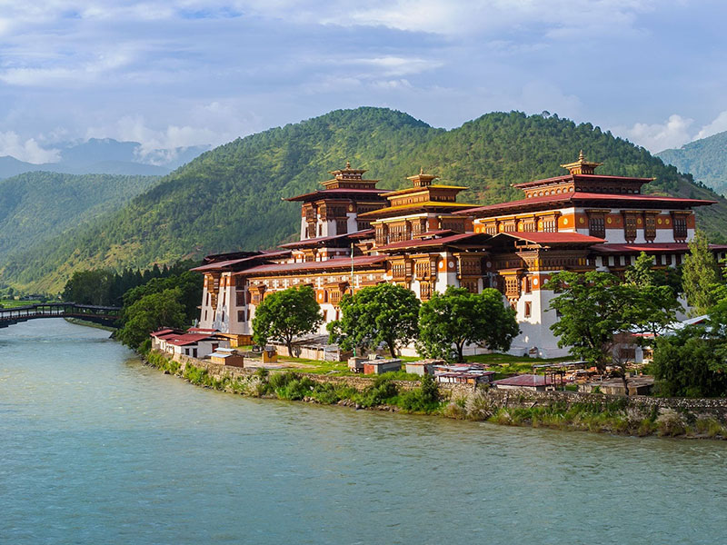 Serene Honeymoon Journey